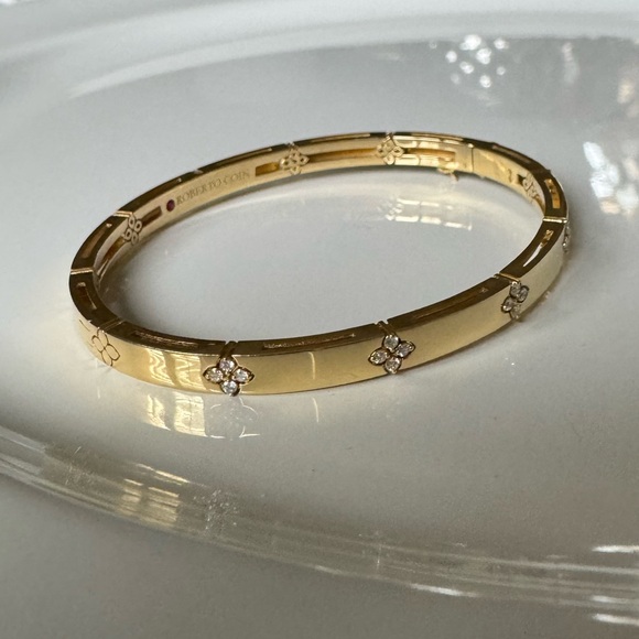 Verona Diamond Flower Bangle - Picture 11 of 12